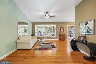 2 Foxhall Ct, Silver Spring, MD 20906 - Photo 9