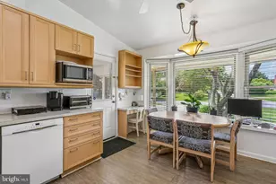 2 Foxhall Ct, Silver Spring, MD 20906 - Photo 23