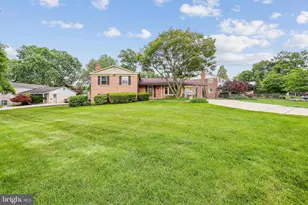2 Foxhall Ct, Silver Spring, MD 20906 - Photo 1