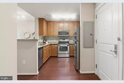 11700 Old Georgetown Road #1007, North Bethesda, MD 20852 - Photo 3