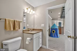 401 Hilton Head Ct, Ashton, MD 20861 - Photo 63