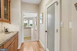 11736 Gainsborough Rd, Potomac, MD 20854 - Photo 33
