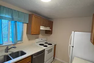 11149 Captain's Walk Ct, Gaithersburg, MD 20878 - Photo 3