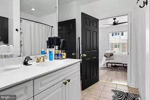 501 Hungerford Dr, Rockville, MD 20850 - Photo 21