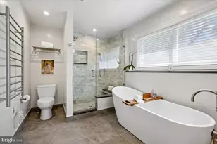 6511 Kenhowe Dr, Bethesda, MD 20817 - Photo 17