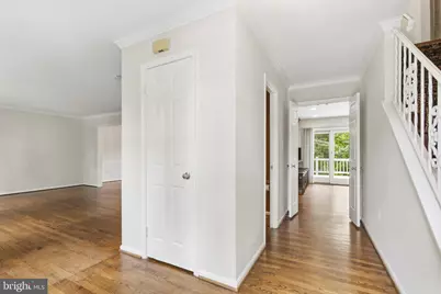 9016 Nesbit Court, Gaithersburg, MD 20886 - Photo 5