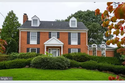 5001 W Cedar Lane, Bethesda, MD 20814 - Photo 1