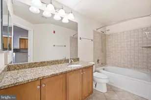 11800 Old Georgetown, North Bethesda, MD 20852 - Photo 15