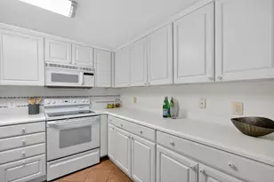 4601 N Park Ave, Chevy Chase, MD 20815 - Photo 7