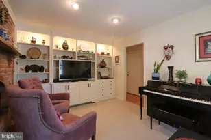 14601 Melinda Ln, Rockville, MD 20853 - Photo 5