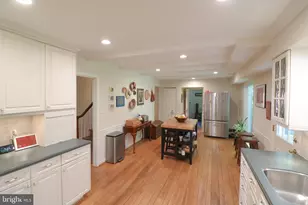 14601 Melinda Ln, Rockville, MD 20853 - Photo 3