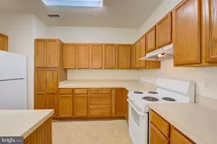 14241 Kings Crossing Blvd, Boyds, MD 20841 - Photo 9