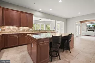 10130 Sycamore Hollow Ln, Germantown, MD 20876 - Photo 23
