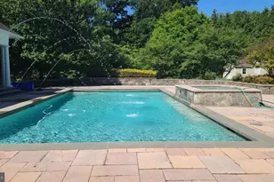 10130 Sycamore Hollow Ln, Germantown, MD 20876 - Photo 5