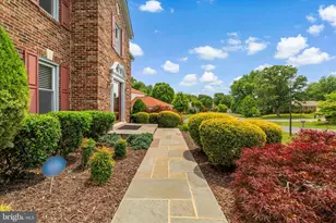 14717 Laurelwood Ln, Silver Spring, MD 20905 - Photo 3