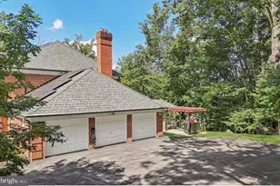 10900 Tara Rd, Rockville, MD 20854 - Photo 7