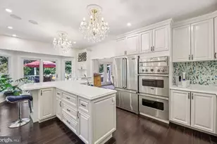 10900 Tara Rd, Rockville, MD 20854 - Photo 11