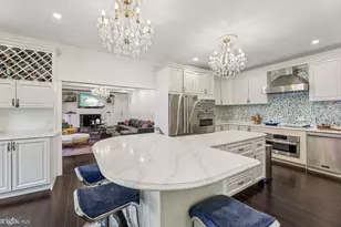 10900 Tara Rd, Rockville, MD 20854 - Photo 9