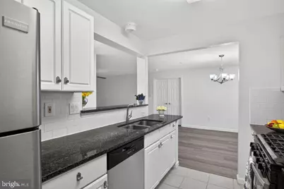 10021 Vanderbilt Circle #2, Rockville, MD 20850 - Photo 21