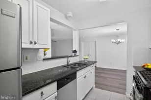 10021 Vanderbilt Cir, Rockville, MD 20850 - Photo 21