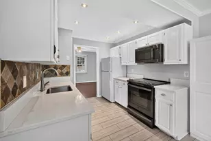 4 Honey Brook Cir, Gaithersburg, MD 20878 - Photo 17