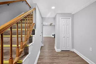 4 Honey Brook Cir, Gaithersburg, MD 20878 - Photo 39