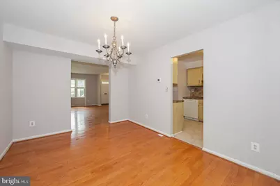 10113 Maple Leaf Drive, Montgomery Village, MD 20886 - Photo 9