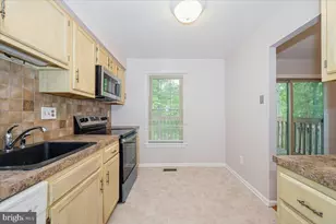 10113 Maple Leaf Dr, Montgomery Village, MD 20886 - Photo 19