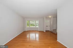 10113 Maple Leaf Dr, Montgomery Village, MD 20886 - Photo 3
