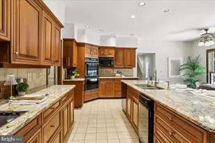 11720 Glen Ct, Potomac, MD 20854 - Photo 27