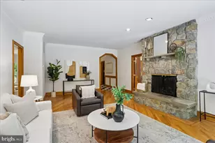 11720 Glen Ct, Potomac, MD 20854 - Photo 17