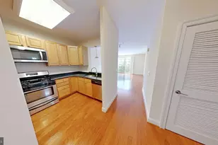 38 Maryland Ave, Rockville, MD 20850 - Photo 5