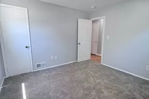 900 Neal Dr, Rockville, MD 20850 - Photo 13