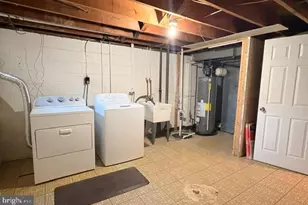 900 Neal Dr, Rockville, MD 20850 - Photo 25