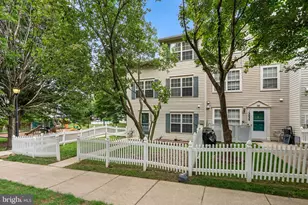 13836 Crosstie Dr, Germantown, MD 20874 - Photo 3