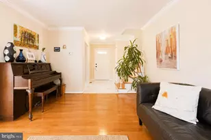2518 Lindley Terrace, Rockville, MD 20850 - Photo 7