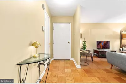 812 Quince Orchard Boulevard #T2, Gaithersburg, MD 20878 - Photo 3