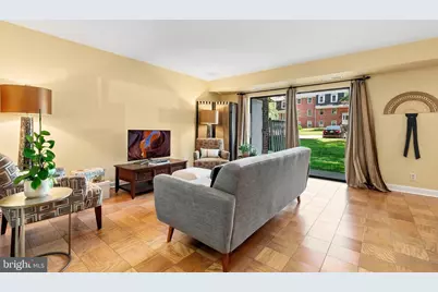 812 Quince Orchard Boulevard #T2, Gaithersburg, MD 20878 - Photo 5