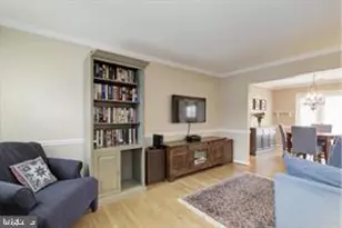 5042 Bradley Blvd, Chevy Chase, MD 20815 - Photo 5