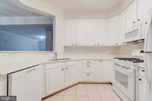 311 High Gables Dr, Gaithersburg, MD 20878 - Photo 13