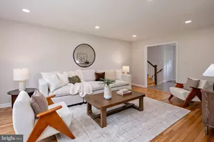 8719 Postoak Rd, Potomac, MD 20854 - Photo 3