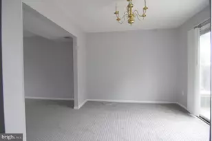 4 Chantilly Ct, Rockville, MD 20850 - Photo 5