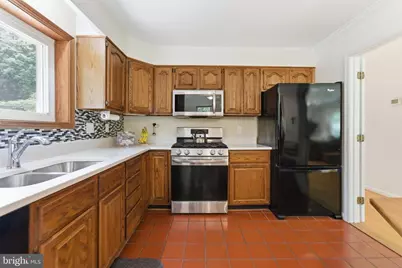 2100 Edgewater Parkway, Silver Spring, MD 20903 - Photo 11