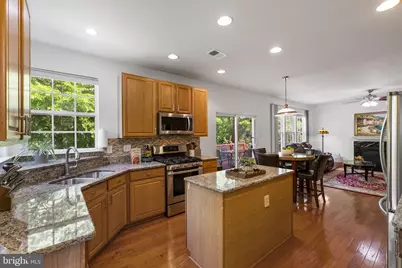 19121 Wheatfield Drive, Germantown, MD 20876 - Photo 9