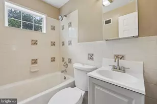 6804 New Hampshire Ave, Takoma Park, MD 20912 - Photo 23