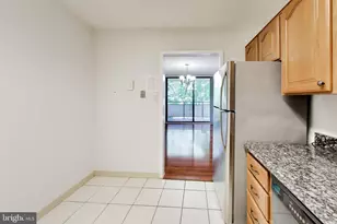 5225 Pooks Hill Rd, Bethesda, MD 20814 - Photo 19
