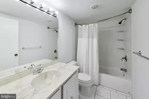 5225 Pooks Hill Rd, Bethesda, MD 20814 - Photo 17