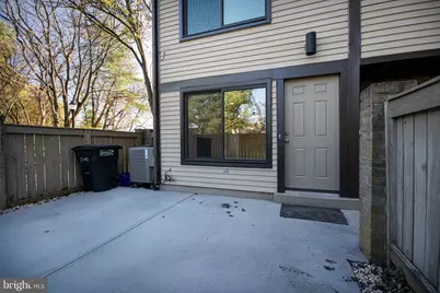 9400 Walburg Way, Gaithersburg, MD 20886 - Photo 3