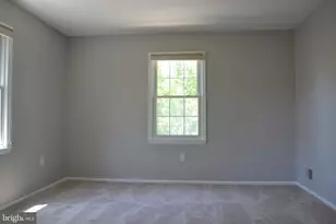 1 Ingleside Ct, Rockville, MD 20850 - Photo 9