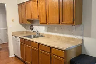 20121 Waterside Dr, Germantown, MD 20874 - Photo 7